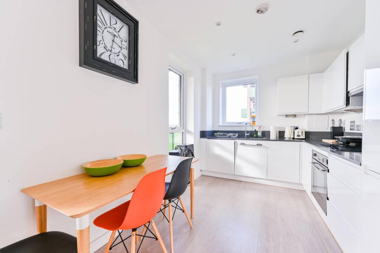 2-bed Only 15 Mins From Appartamento *